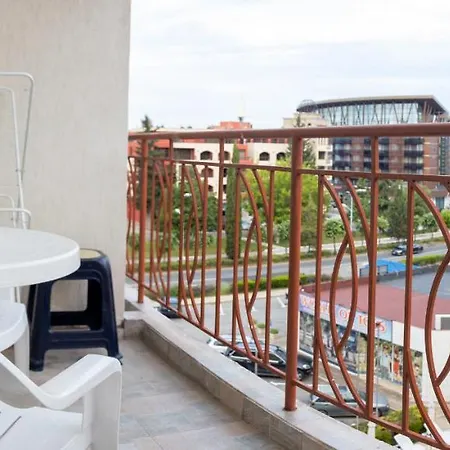 2bd Flat With A Pool Close To Cacao Beach סאני ביץ'