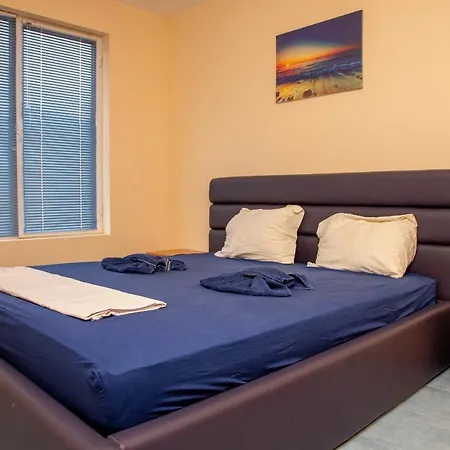 2bd Flat With A Pool Close To Cacao Beach סאני ביץ'